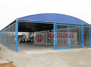 xCarpa de lona y estructura para almacén