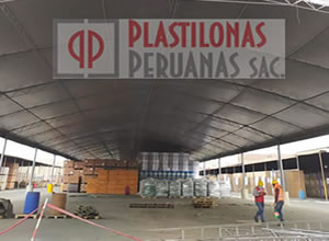 Carpa de lona y estructura para sombra de patio